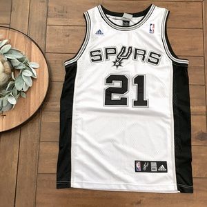 Mens Basketball Jersey size 44
